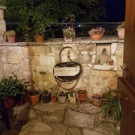 To Konaki Tis Holiday home Lofou